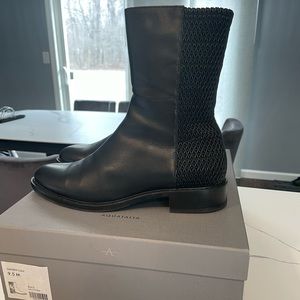 Aquatalia Geneen leather boot in black, size 9.5. Real leather.